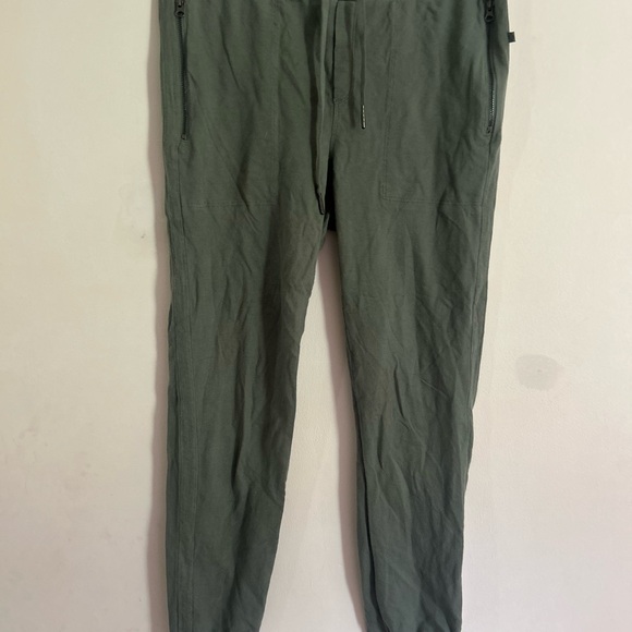 Mondetta Green Joggers - Picture 1 of 5